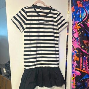 NWOT. Karl Lagerfeld Paris Striped Dropped Waist T Shirt Dress. Size M